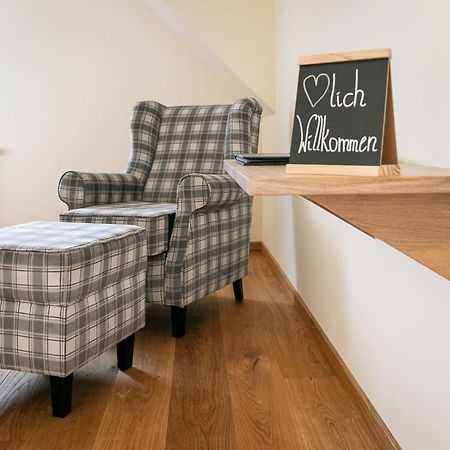 Weinhof Reichmann Bed & Breakfast Sankt Peter am Ottersbach ภายนอก รูปภาพ