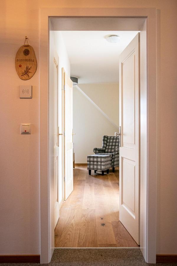 Weinhof Reichmann Bed & Breakfast Sankt Peter am Ottersbach ภายนอก รูปภาพ